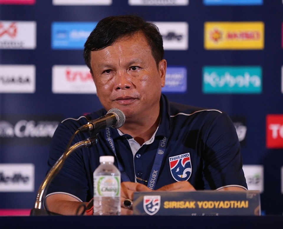 HLV Thái Lan: “Chúng tôi thua Việt Nam vì phung phí nhiều cơ hội” - 1 HLV Thái Lan: “Chúng tôi thua Việt Nam vì phung phí nhiều cơ hội” - 1
