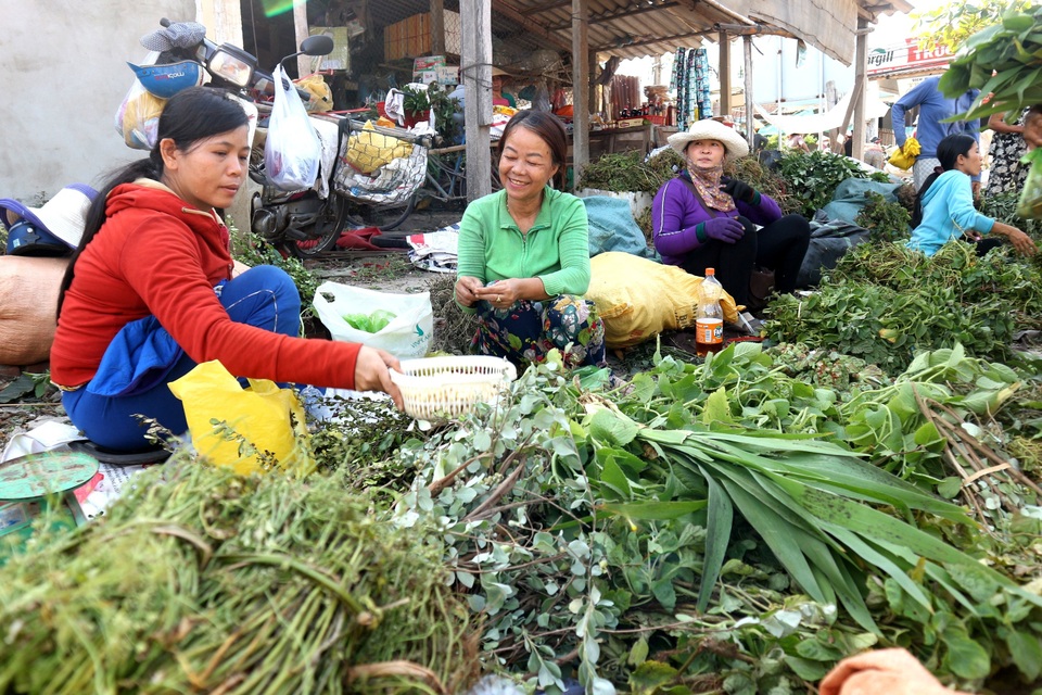 Chợ lá mùng 5 ở Hội An Chợ lá mùng 5 ở Hội An