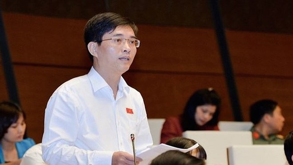 Dùng cả nhiệm kỳ để trả nợ cho ngành giao thông, vẫn hụt 20.000 tỉ đồng - 1 Dùng cả nhiệm kỳ để trả nợ cho ngành giao thông, vẫn hụt 20.000 tỉ đồng - 1