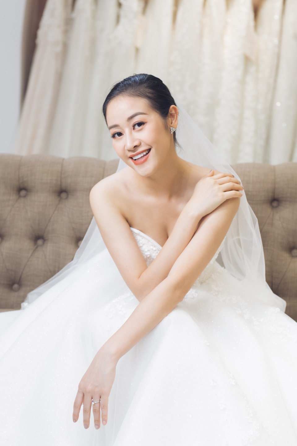 Phí Linh - MC VTV trong vụ “nhầm tên” thí sinh The Voice sắp kết hôn - 2 Phí Linh - MC VTV trong vụ “nhầm tên” thí sinh The Voice sắp kết hôn - 2