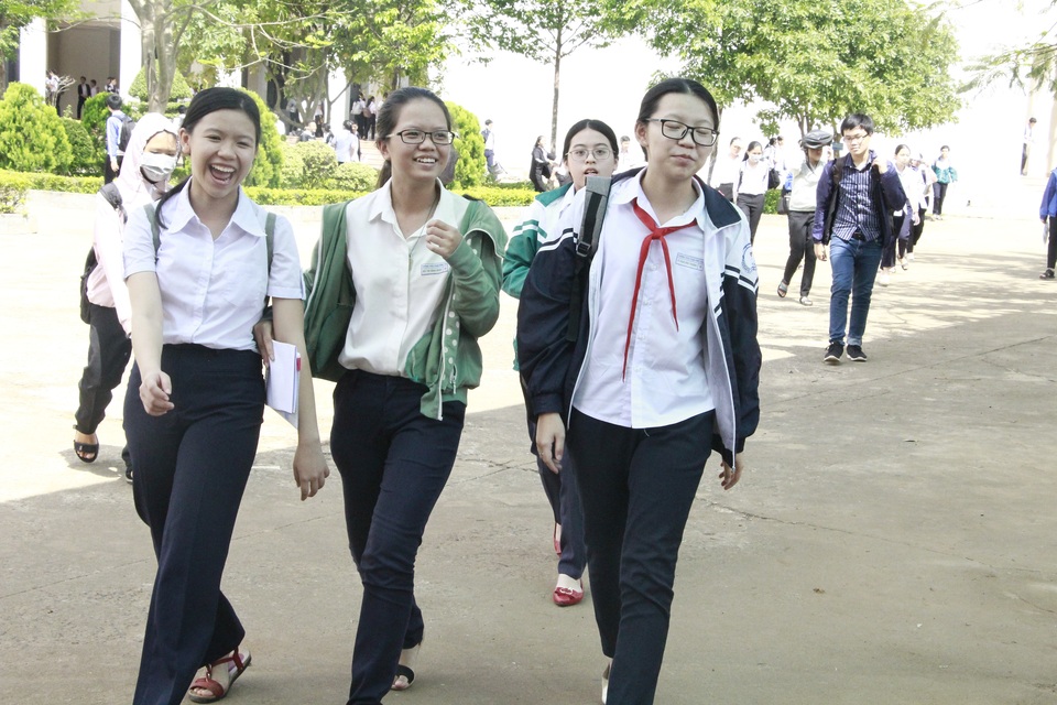 Đề thi Văn tuyển sinh lớp 10 trường chuyên tại Đắk Lắk hỏi về lòng bao dung - 3 Đề thi Văn tuyển sinh lớp 10 trường chuyên tại Đắk Lắk hỏi về lòng bao dung - 3