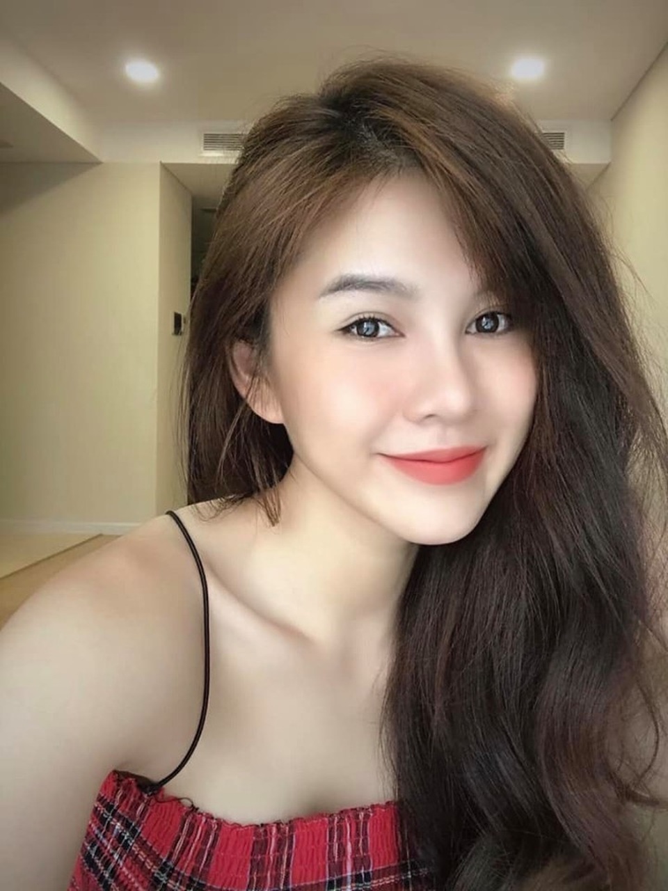 Nữ MC Việt từng lên báo Hàn Quốc xuất hiện xinh đẹp trong Ai là triệu phú - 8 Nữ MC Việt từng lên báo Hàn Quốc xuất hiện xinh đẹp trong Ai là triệu phú - 8