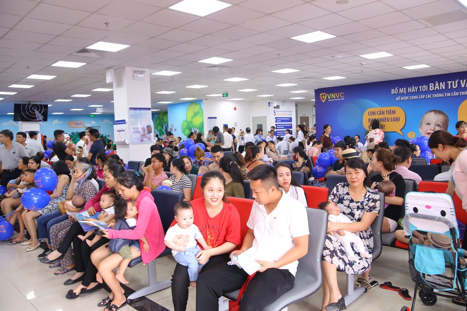 Cục trưởng Y tế dự phòng: Trăn trở khi người Việt phải sang Singapore tiêm vắc xin - 4 Cục trưởng Y tế dự phòng: Trăn trở khi người Việt phải sang Singapore tiêm vắc xin - 4