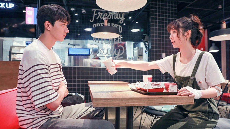 Vì sao nhiều phụ nữ hiện đại thích “phi công” trẻ? - 2