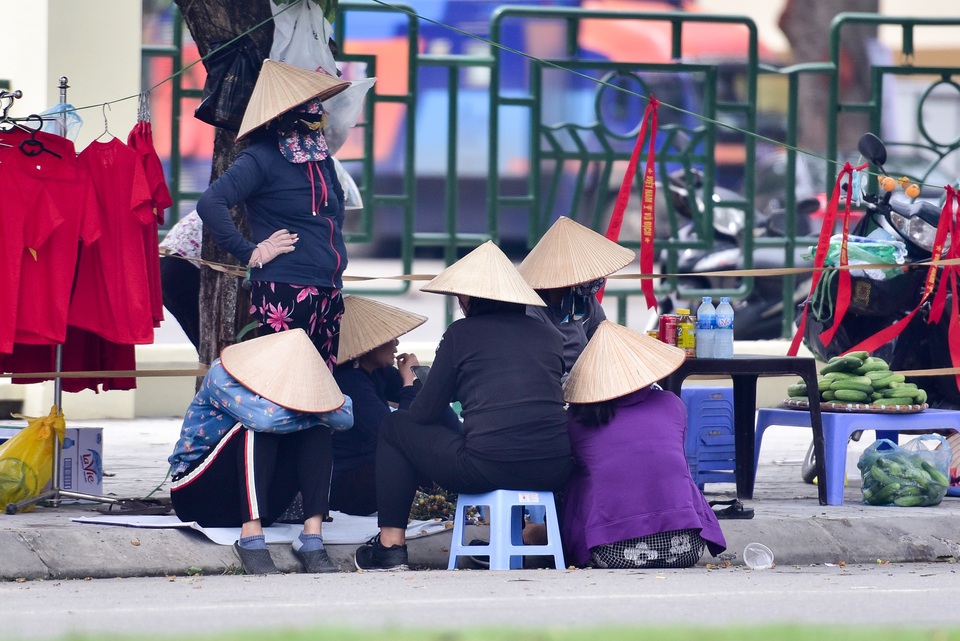 Trước trận U23 Việt Nam - Myanmar: Cò vé hét giá “khủng” - 2 Trước trận U23 Việt Nam - Myanmar: Cò vé hét giá “khủng” - 2