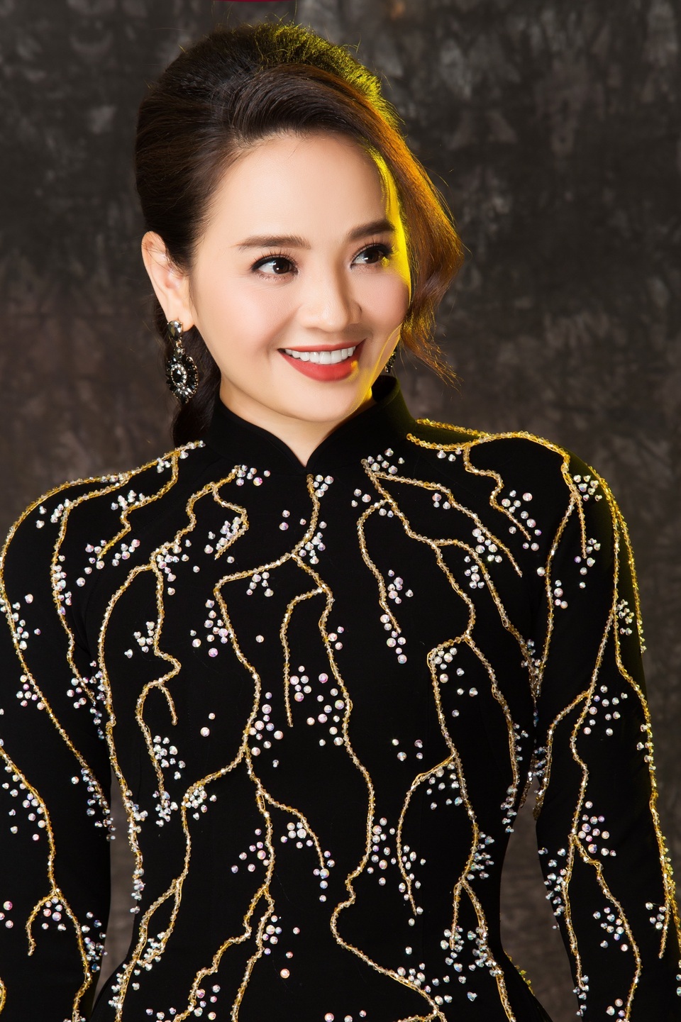 Phận đời truân chuyên khóc đến mờ mắt của nữ diễn viên “Đất phương Nam” - 2