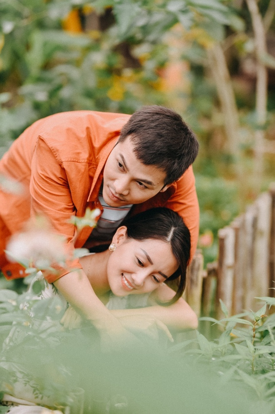 Phủ nhận yêu đồng giới, BTV Quỳnh Chi và “tình tin đồn” bất ngờ nói về “cảnh nóng” - 10 Phủ nhận yêu đồng giới, BTV Quỳnh Chi và “tình tin đồn” bất ngờ nói về “cảnh nóng” - 10
