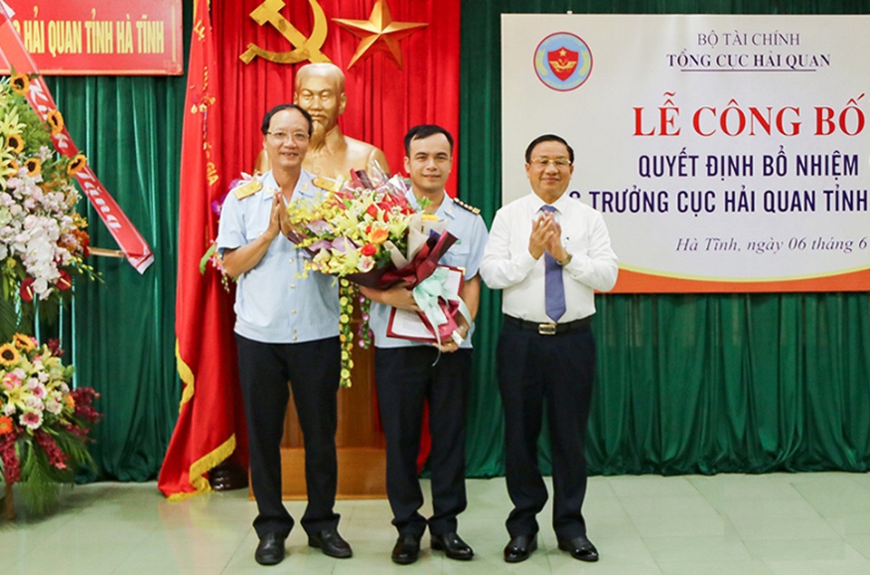 Hà Tĩnh có tân Cục trưởng Cục Hải quan - 1 Hà Tĩnh có tân Cục trưởng Cục Hải quan - 1