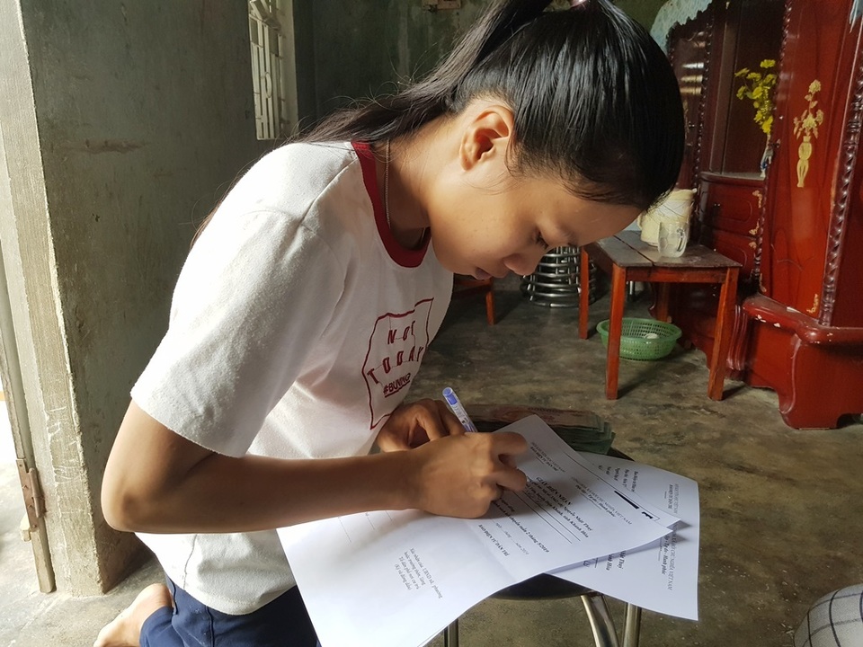 Bạn đọc Dân trí ủng hộ bé trai bệnh não úng thủy hơn 37 triệu đồng - 2 Bạn đọc Dân trí ủng hộ bé trai bệnh não úng thủy hơn 37 triệu đồng - 2