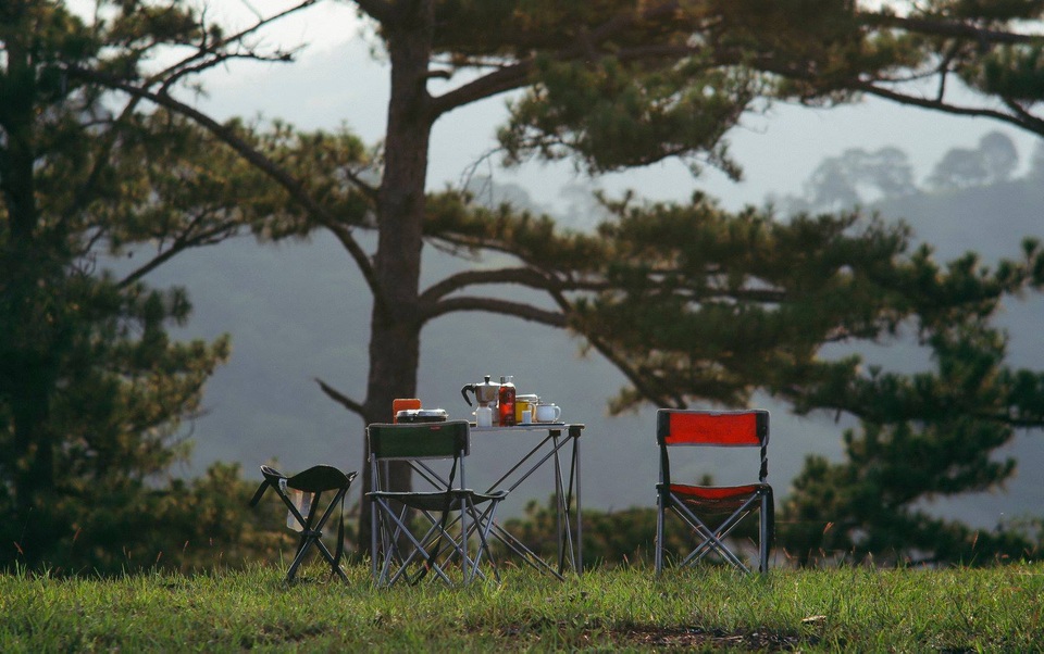 Đến Đà Lạt thử trải nghiệm cắm trại, săn mây “đẹp quên lối về” - 4 Đến Đà Lạt thử trải nghiệm cắm trại, săn mây “đẹp quên lối về” - 4