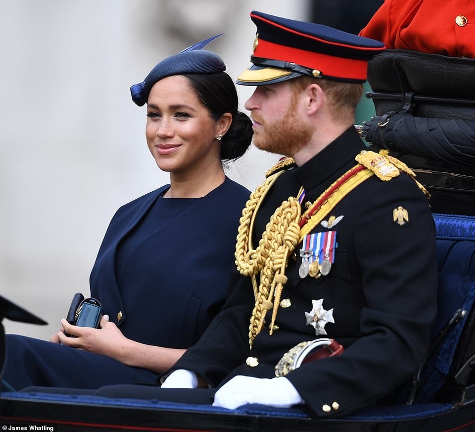 Meghan Markle tái xuất sau khi sinh con trai - 1 Meghan Markle tái xuất sau khi sinh con trai - 1