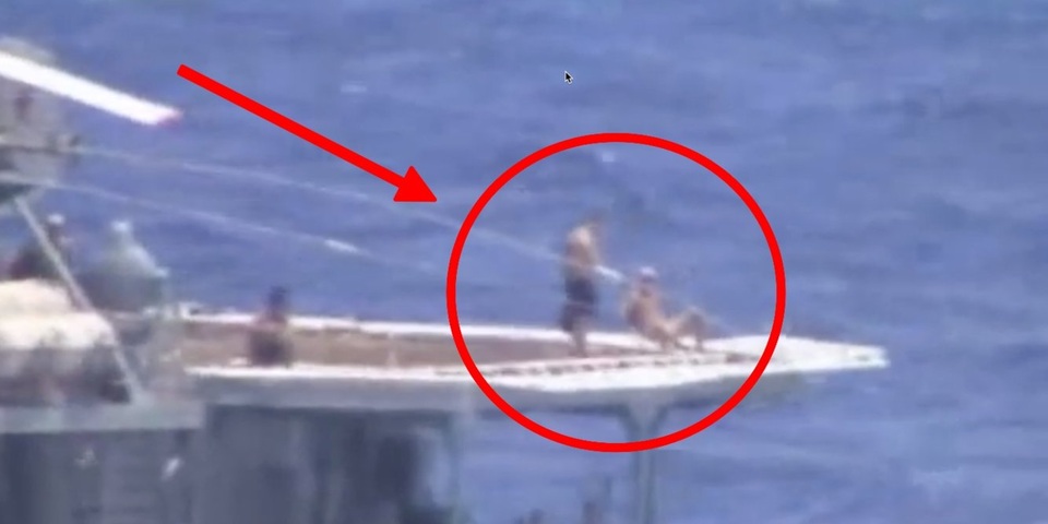 Thủy thủ Nga tắm nắng trên boong khi tàu khu trục suýt đâm phải tàu chiến Mỹ? - 1 Thủy thủ Nga tắm nắng trên boong khi tàu khu trục suýt đâm phải tàu chiến Mỹ? - 1