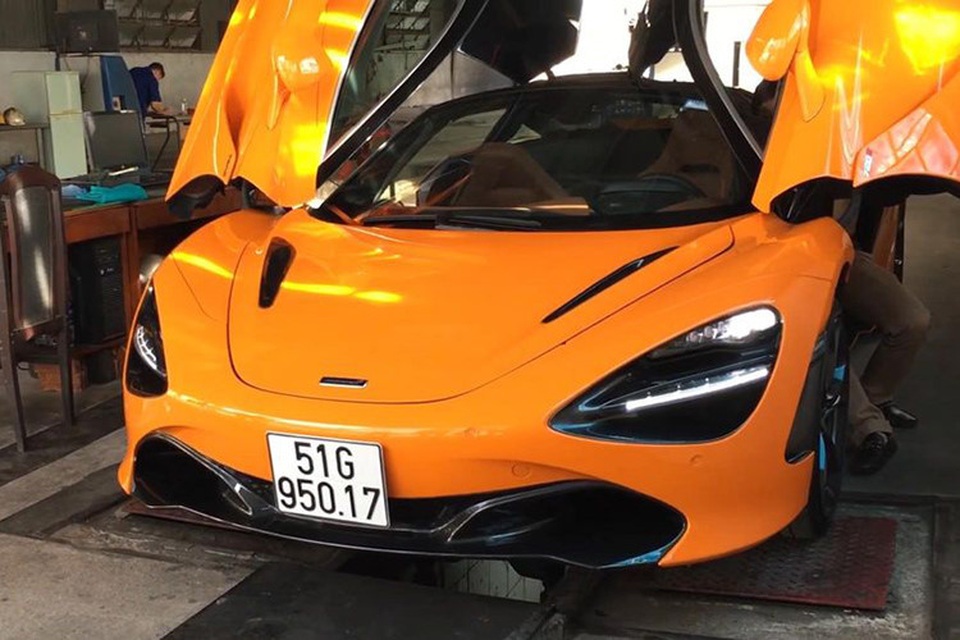 Cường đô-la cấp tập ra biển cho McLaren 720S 24 tỷ mới tậu - 3 Cường đô-la cấp tập ra biển cho McLaren 720S 24 tỷ mới tậu - 3