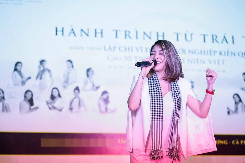 Pha Lê từng bỏ suất học bổng Pháp và mức lương nghìn đô la chỉ vì điều này - 5 Pha Lê từng bỏ suất học bổng Pháp và mức lương nghìn đô la chỉ vì điều này - 5