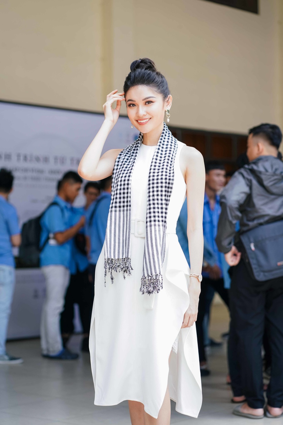Pha Lê từng bỏ suất học bổng Pháp và mức lương nghìn đô la chỉ vì điều này - 2 Pha Lê từng bỏ suất học bổng Pháp và mức lương nghìn đô la chỉ vì điều này - 2