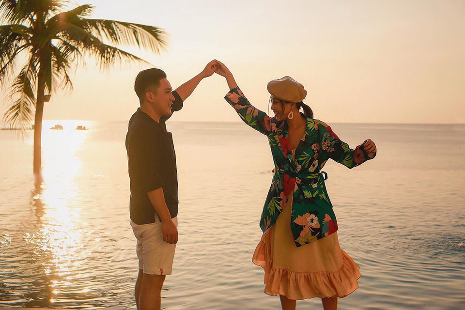 Chân dung bạn trai Việt Kiều vừa cầu hôn MC Liêu Hà Trinh - 9 Chân dung bạn trai Việt Kiều vừa cầu hôn MC Liêu Hà Trinh - 9