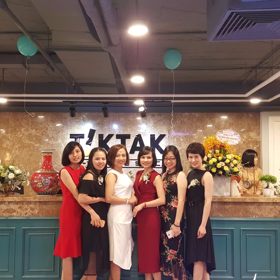 VNGroup tưng bừng khai trương văn phòng chia sẻ Tiktak thứ hai tại Hà Nội - 7 VNGroup tưng bừng khai trương văn phòng chia sẻ Tiktak thứ hai tại Hà Nội - 7