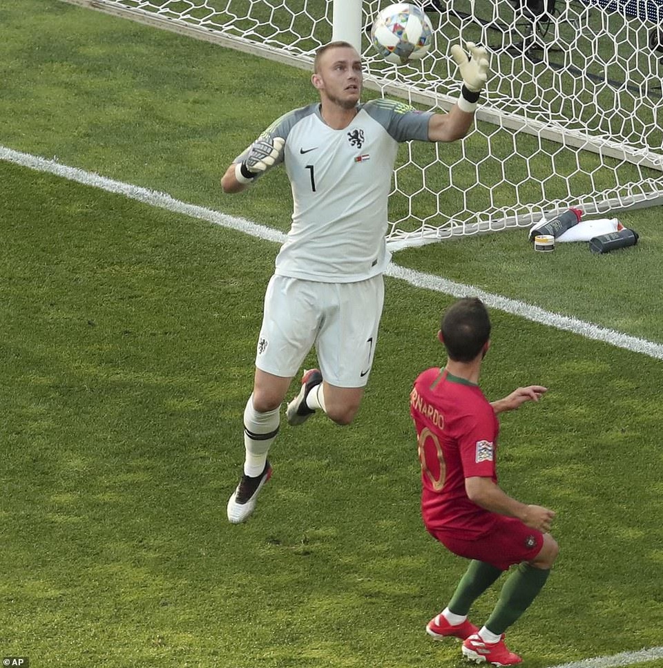 Đánh bại Hà Lan, Bồ Đào Nha vô địch UEFA Nations League - 14 Đánh bại Hà Lan, Bồ Đào Nha vô địch UEFA Nations League - 14