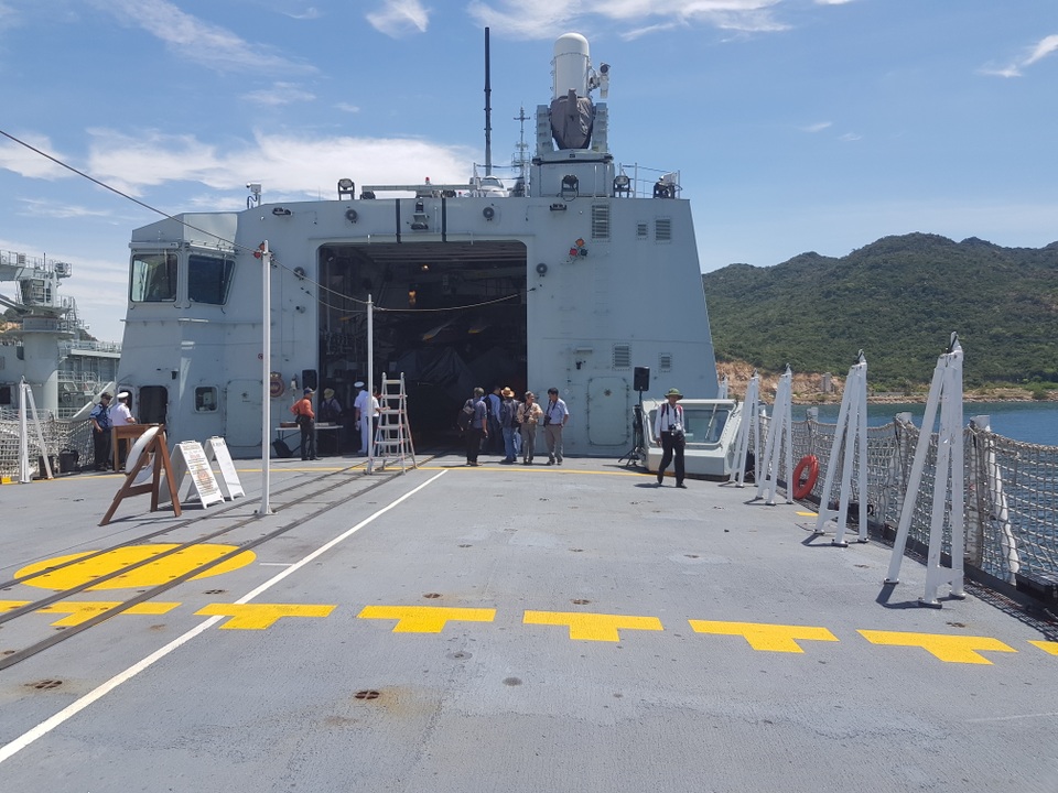 Hệ thống tác chiến hiện đại trên 2 chiến hạm Canada đang thăm Cam Ranh - 3