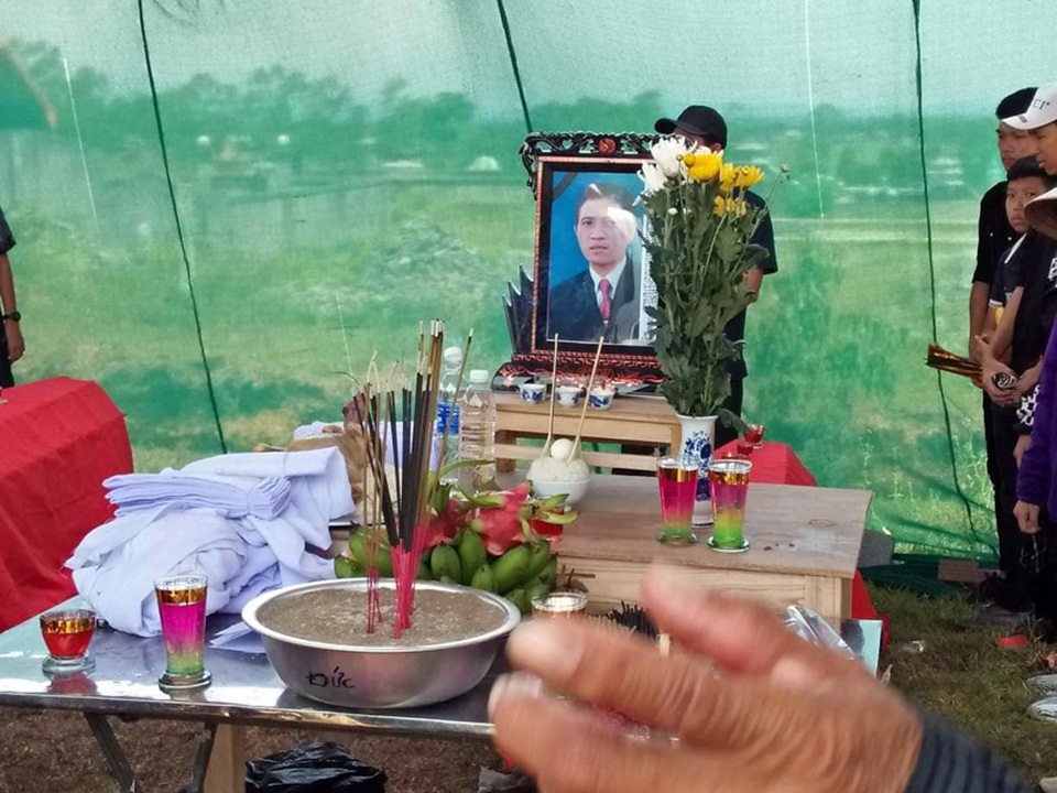 Thi thể 2 lao động Việt bị sát hại tại Angola đã được đưa về quê nhà - 1 Thi thể 2 lao động Việt bị sát hại tại Angola đã được đưa về quê nhà - 1