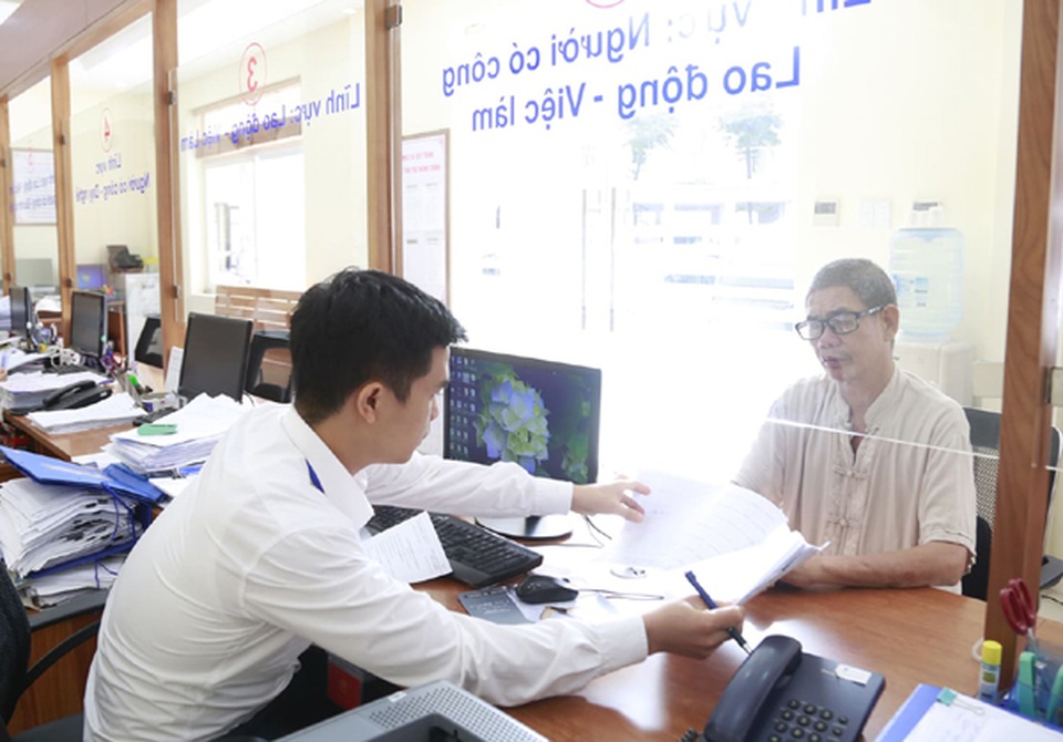 Xói mòn lòng tin của nhân dân - 2