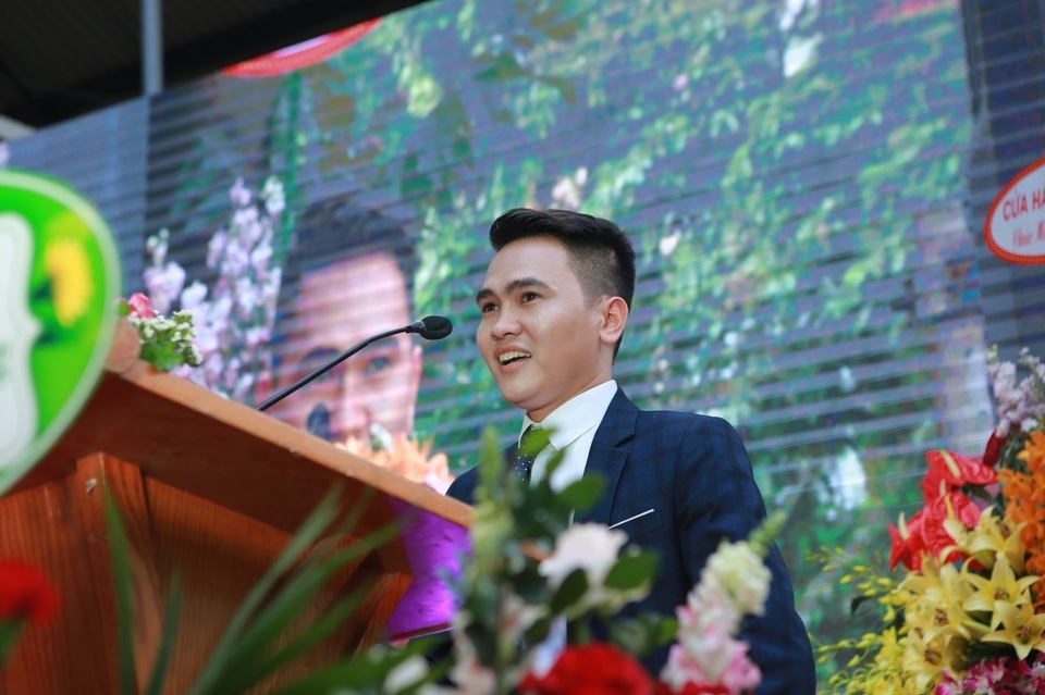 Khai trương showroom phụ kiện điện thoại hàng đầu Trung Quốc tại Hà Nội - 4 Khai trương showroom phụ kiện điện thoại hàng đầu Trung Quốc tại Hà Nội - 4