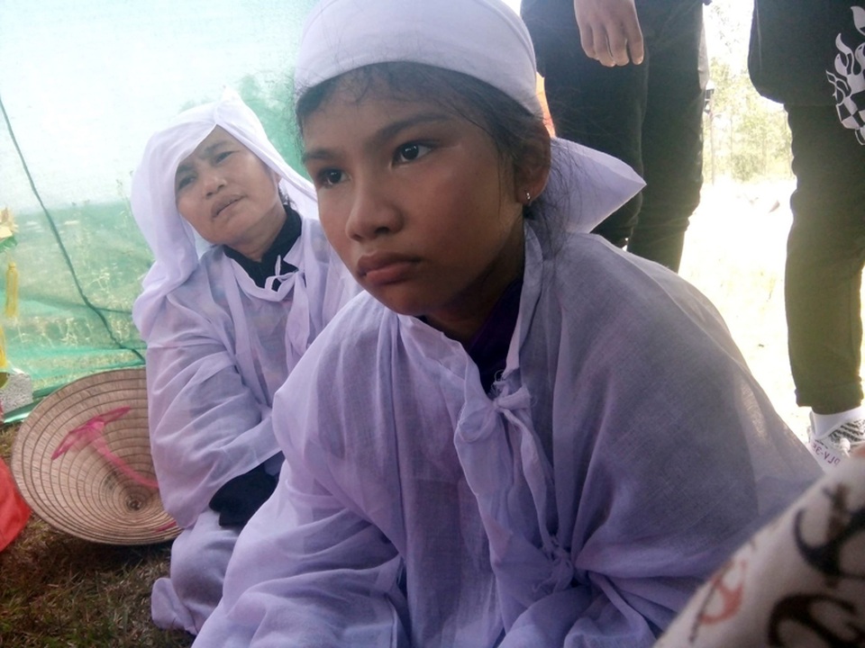 Thi thể 2 lao động Việt bị sát hại tại Angola đã được đưa về quê nhà - 4 Thi thể 2 lao động Việt bị sát hại tại Angola đã được đưa về quê nhà - 4