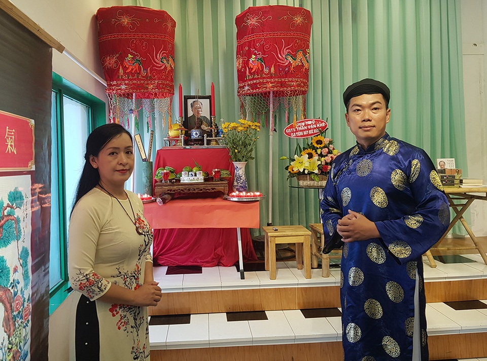 Giản dị và ấm cúng Lễ tưởng niệm 4 năm ngày mất GS.TS Trần Văn Khê - 9 Giản dị và ấm cúng Lễ tưởng niệm 4 năm ngày mất GS.TS Trần Văn Khê - 9