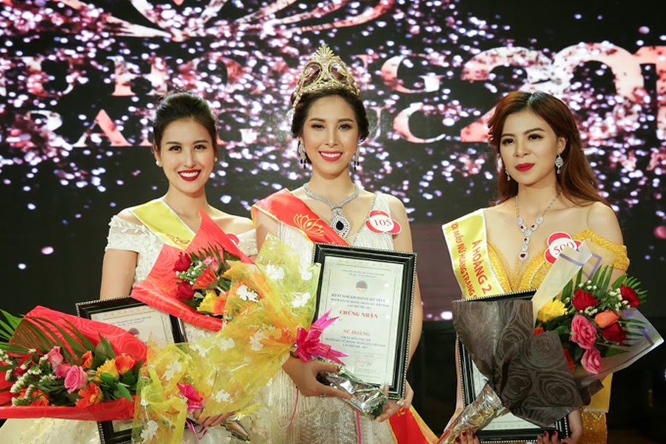Nữ hoàng trang sức không chấp nhận thí sinh phẫu thuật thẩm mỹ - 1 Nữ hoàng trang sức không chấp nhận thí sinh phẫu thuật thẩm mỹ - 1
