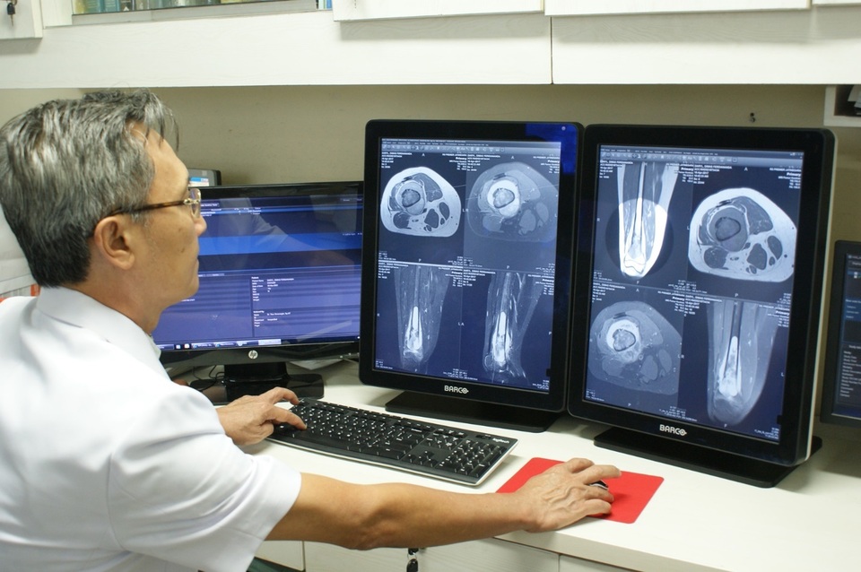 Vì sao nhiều bệnh viện lớn sử dụng màn hình y tế trong chẩn đoán hình ảnh? - 1 Vì sao nhiều bệnh viện lớn sử dụng màn hình y tế trong chẩn đoán hình ảnh? - 1