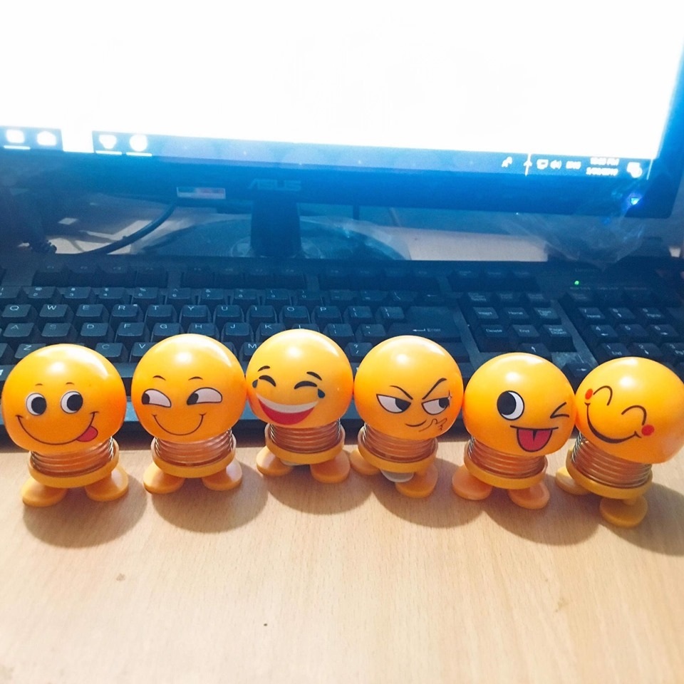 Đua nhau đi buôn thú nhún lò xo mặt cười khiến giá giảm “thê thảm” - 3 Đua nhau đi buôn thú nhún lò xo mặt cười khiến giá giảm “thê thảm” - 3