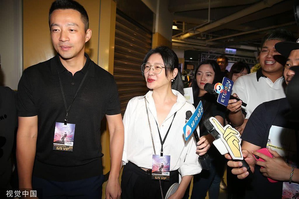 Vợ chồng Từ Hy Viên ‘trốn’ con đi hò hẹn - 3 Vợ chồng Từ Hy Viên ‘trốn’ con đi hò hẹn - 3