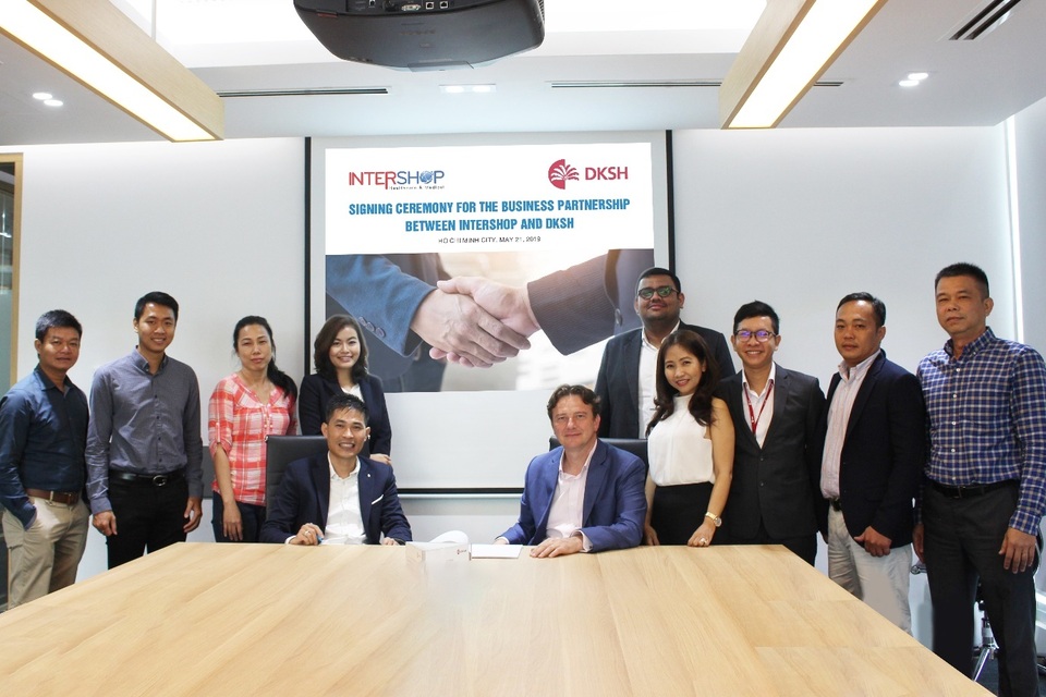 Công ty TNHH Intershop và DKSH Việt Nam cùng chung tay chăm sóc sức khoẻ người dân Việt - 1 Công ty TNHH Intershop và DKSH Việt Nam cùng chung tay chăm sóc sức khoẻ người dân Việt - 1