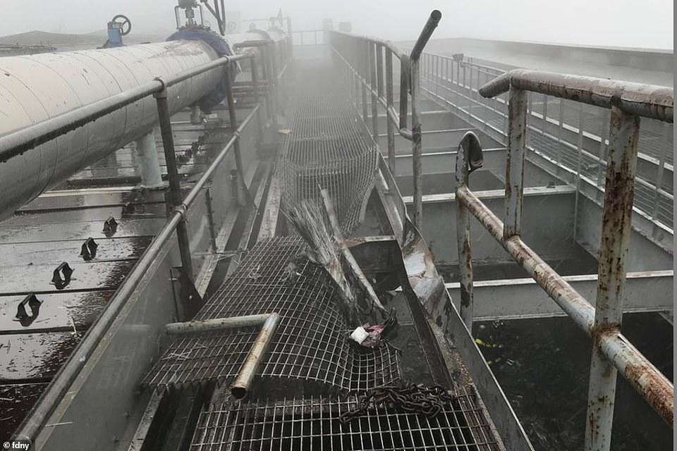 Trực thăng đâm nóc cao ốc, người New York lo sợ kịch bản khủng bố 11/9 - 2 Trực thăng đâm nóc cao ốc, người New York lo sợ kịch bản khủng bố 11/9 - 2