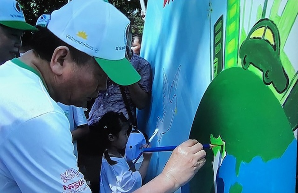 Phấn đấu đến năm 2025, cả nước không sử dụng đồ nhựa dùng một lần - 2 Phấn đấu đến năm 2025, cả nước không sử dụng đồ nhựa dùng một lần - 2