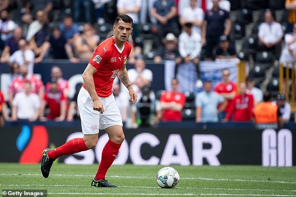 Nhật ký chuyển nhượng ngày 11/6: Coutinho không muốn rời Barcelona - 3 Nhật ký chuyển nhượng ngày 11/6: Coutinho không muốn rời Barcelona - 3