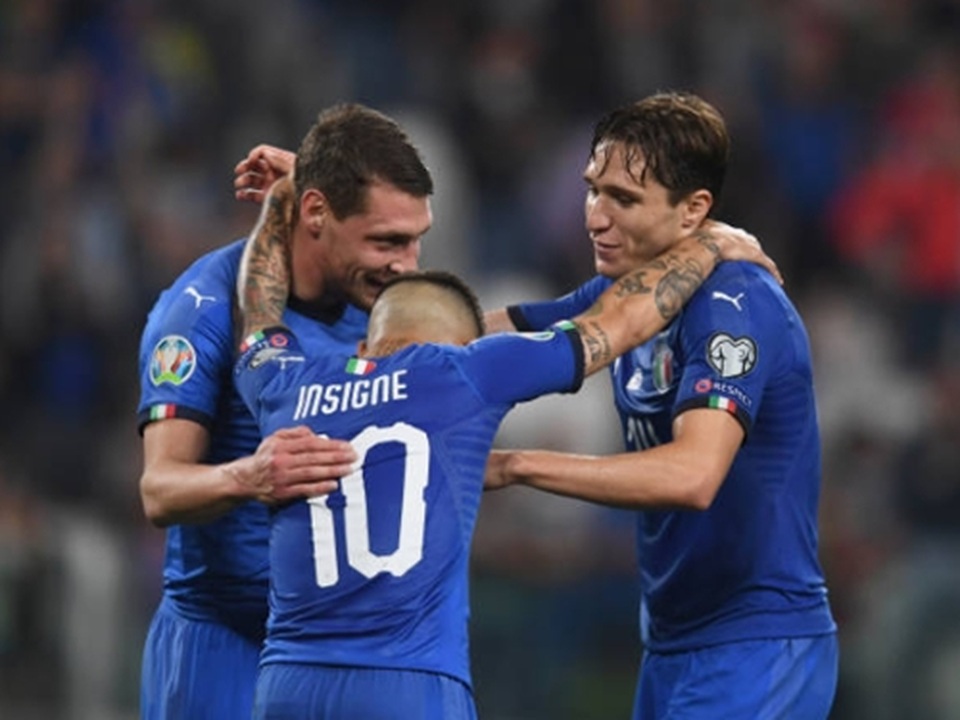 Đức đại thắng 8-0, Italia chật vật ngược dòng trước Bosnia - 2