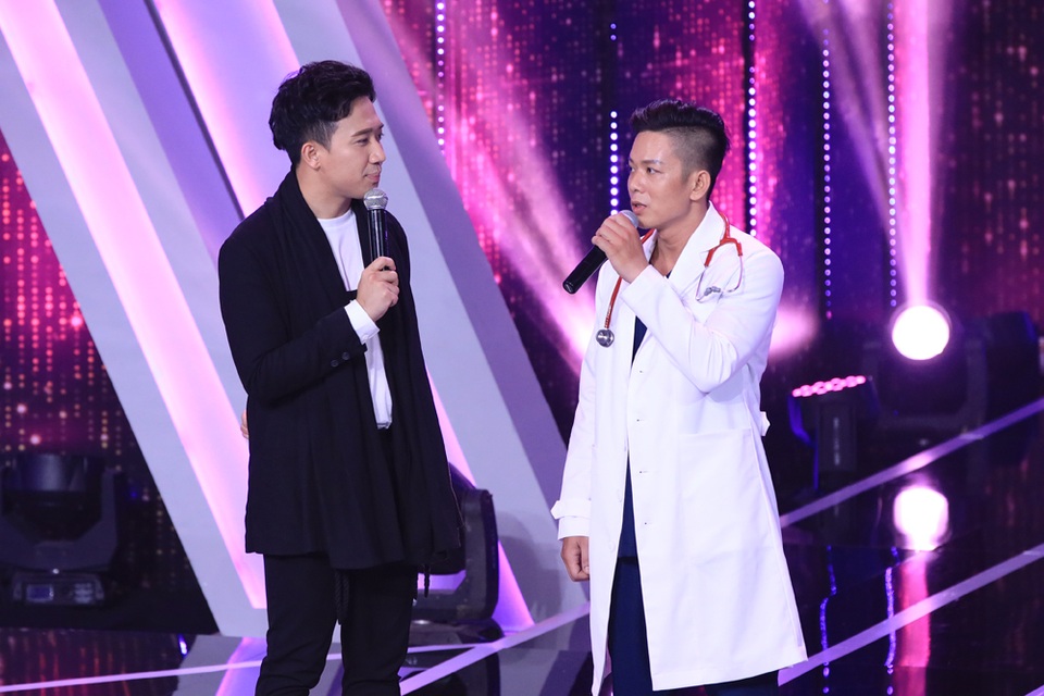 Dàn “nam thần” công khai song tính, đồng tính xúc động khiến dàn sao bật khóc - 8 Dàn “nam thần” công khai song tính, đồng tính xúc động khiến dàn sao bật khóc - 8