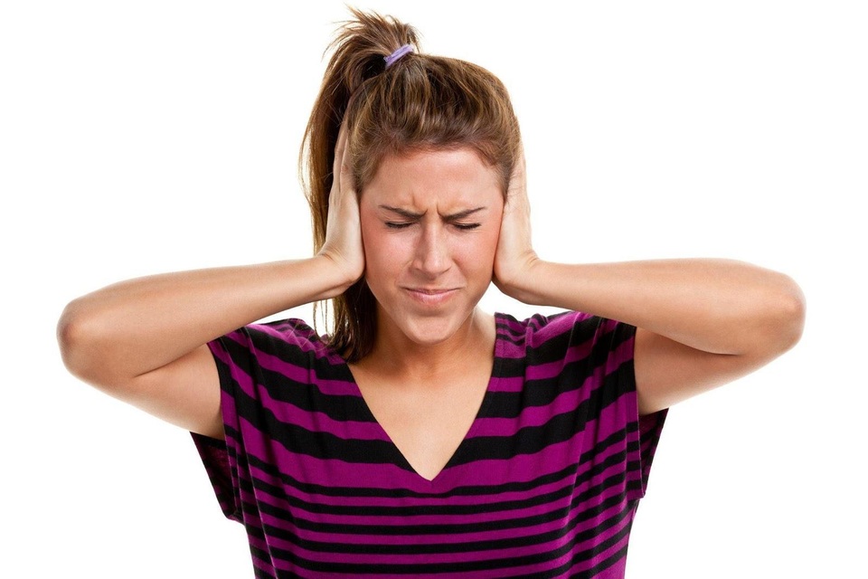 Nghe tiếng sột soạt trong tai có nguy hiểm không? - 1 Nghe tiếng sột soạt trong tai có nguy hiểm không? - 1
