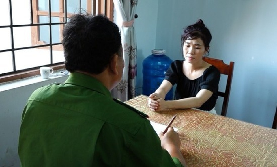 Nhét ma túy vào miệng nhai khi bị công an phát hiện - 3