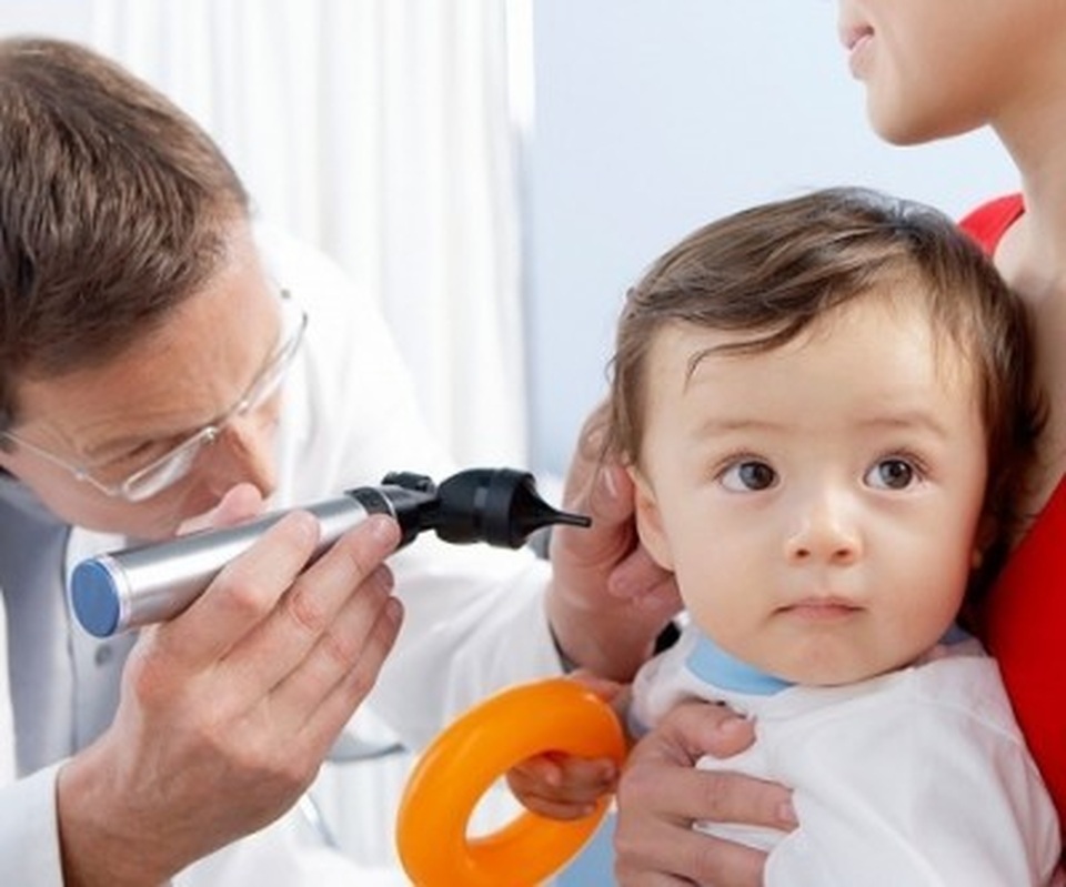 Trẻ dễ bị viêm tai giữa tiết dịch - 1 Trẻ dễ bị viêm tai giữa tiết dịch - 1