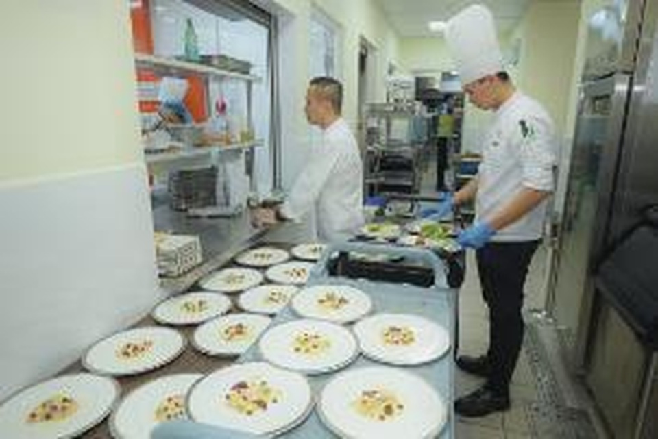 Siêu đầu bếp David Rocco – Từ tình yêu đến chinh phục tinh hoa ẩm thực Việt - 6 Siêu đầu bếp David Rocco – Từ tình yêu đến chinh phục tinh hoa ẩm thực Việt - 6