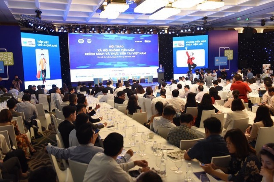 Vietcombank đã sẵn sàng đáp ứng ở mức độ cao nhất trong mở rộng thanh toán trực tuyến các dịch vụ công - 1 Vietcombank đã sẵn sàng đáp ứng ở mức độ cao nhất trong mở rộng thanh toán trực tuyến các dịch vụ công - 1