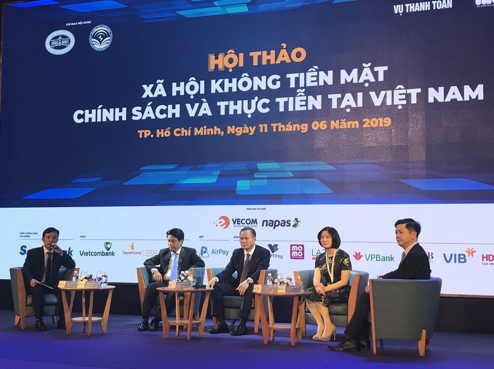 Vietcombank đã sẵn sàng đáp ứng ở mức độ cao nhất trong mở rộng thanh toán trực tuyến các dịch vụ công - 6 Vietcombank đã sẵn sàng đáp ứng ở mức độ cao nhất trong mở rộng thanh toán trực tuyến các dịch vụ công - 6