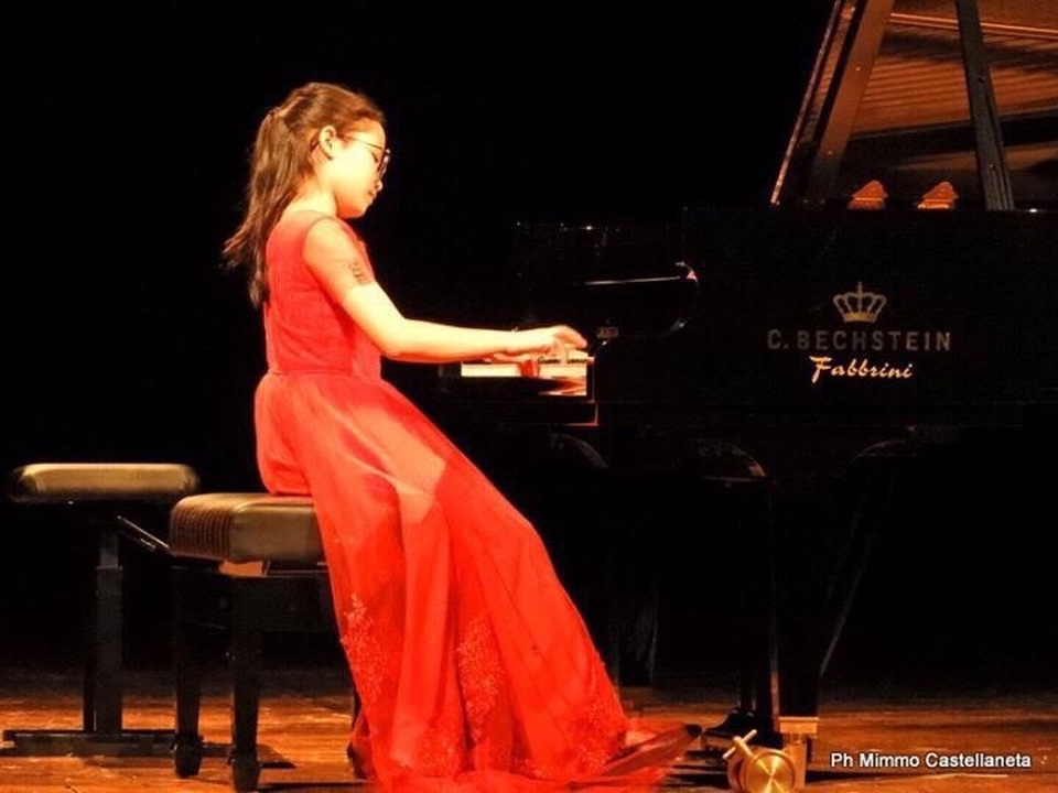 Thí sinh 12 tuổi giành 3 giải Nhất trong cuộc thi piano quốc tế ở Ý - 1 Thí sinh 12 tuổi giành 3 giải Nhất trong cuộc thi piano quốc tế ở Ý - 1