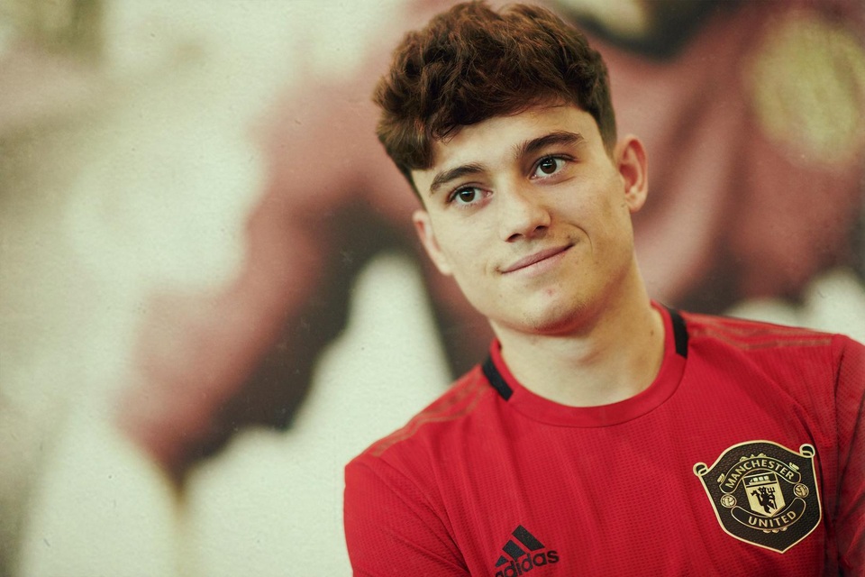 Những hình ảnh đầu tiên của tân binh Daniel James tại Man Utd - 17 Những hình ảnh đầu tiên của tân binh Daniel James tại Man Utd - 17