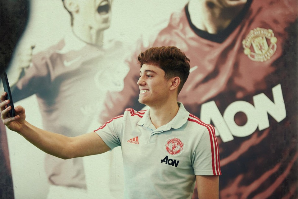 Những hình ảnh đầu tiên của tân binh Daniel James tại Man Utd - 5 Những hình ảnh đầu tiên của tân binh Daniel James tại Man Utd - 5