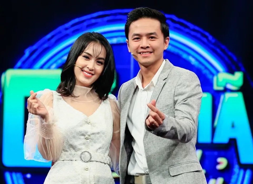 Nam diễn viên “Phía trước là bầu trời” bị bà xã tố ghen tuông khó chịu - 5 Nam diễn viên “Phía trước là bầu trời” bị bà xã tố ghen tuông khó chịu - 5