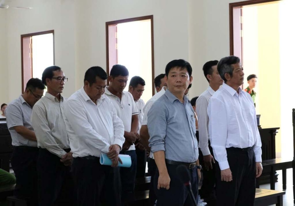 Bị cáo đòi thay kiểm sát viên vì chê … giọng khó nghe - 1 Bị cáo đòi thay kiểm sát viên vì chê … giọng khó nghe - 1