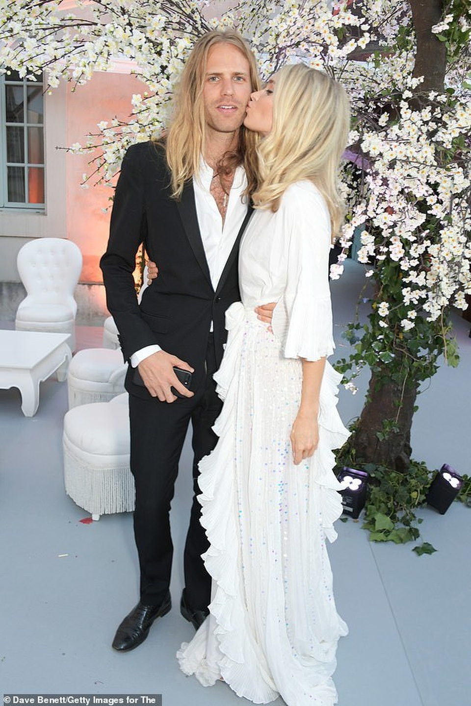 Thiên thần nội y Elsa Hosk tình tứ bên bạn trai - 1 Thiên thần nội y Elsa Hosk tình tứ bên bạn trai - 1